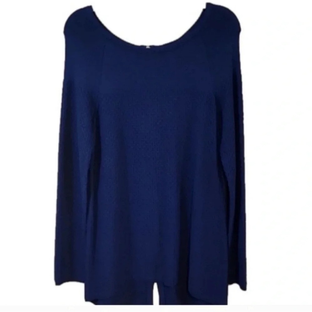 Signature Studio Navy Blue Women's sweater new size medium